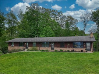 484 Comet Ln Unit 488, Clinton, OH 44216