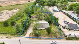16106 Old Richmond Rd, Sugar Land, TX 77498