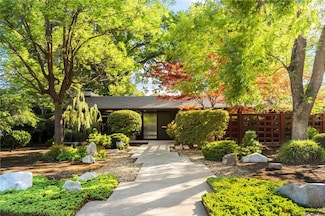 1017 Bryant Ave, Chico, CA 95926
