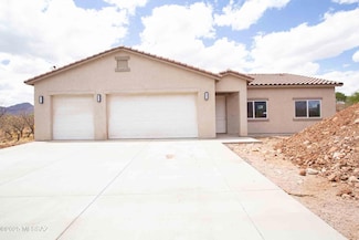 84 Paseo Australia, Rio Rico, AZ 85648