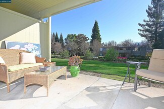 2001 Oakmont Way Unit 8, Walnut Creek, CA 94595