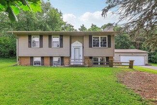 N8854 County Road Sc, Ixonia, WI 53036