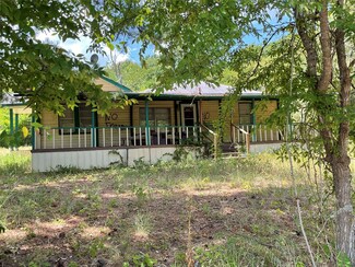 1501 W Reagan St, Palestine, TX 75801