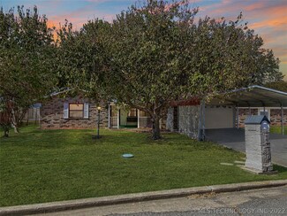 1917 Green Meadows Dr, McAlester, OK 74501
