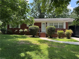 2211 Lake Forest Dr, High Point, NC 27265