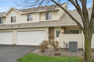 7018 49th St N, Saint Paul, MN 55128