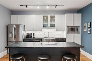300 Wall St Unit 502, Saint Paul, MN 55101