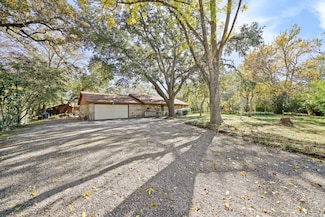 12315 Garrett Rd, Houston, TX 77044
