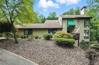 4871 Karls Gate Dr, Marietta, GA 30068