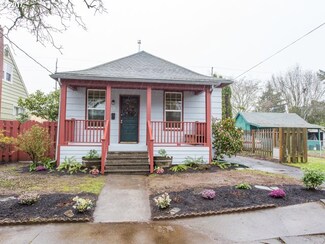 5835 N Burrage Ave, Portland, OR 97217