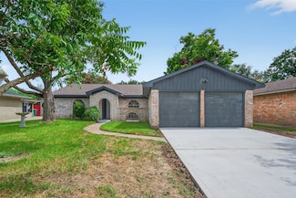 7635 Dawnridge Dr, Houston, TX 77071