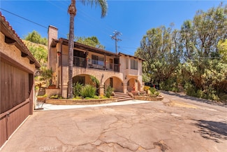 9349 Hartman Way, Canoga Park, CA 91304