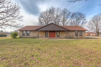 27394 E 758 Rd, Wagoner, OK 74467