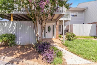 100 Genoa Ct, Greenville, SC 29611