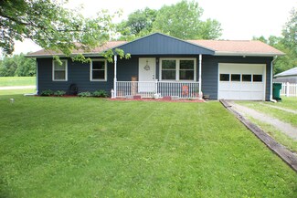 2529 S Lake Sharon Rd, Warsaw, IN 46580