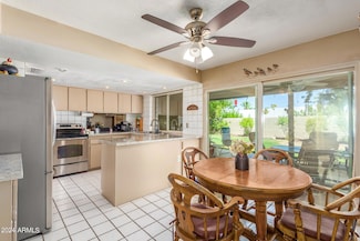 320 E Joan d Arc Ave, Phoenix, AZ 85022