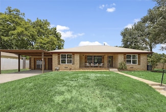 705 Burch St, Brenham, TX 77833