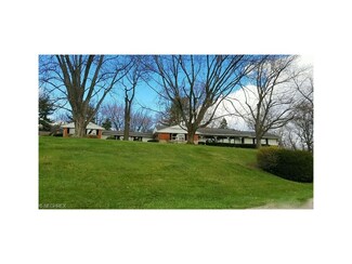 4939 9th St NW, Canton, OH 44708