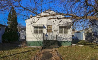 318 Hartman Ave, Waterloo, IA 50701