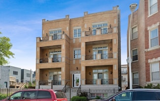 4417 S Calumet Ave Unit 2S, Chicago, IL 60653