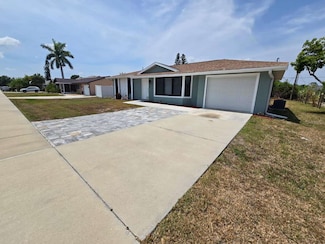 19342 Edgewater Dr, Port Charlotte, FL 33948