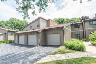 2S435 Emerald Green Dr Unit 40F, Warrenville, IL 60555