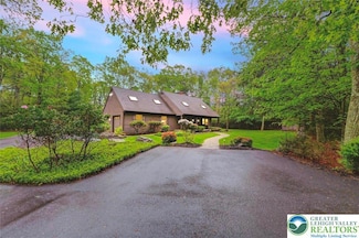 190 Robbins Ln, Saylorsburg, PA 18353
