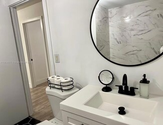 2701 NW 24th Ct Unit R, Miami, FL 33142