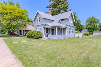 305 N Center Ave, Merrill, WI 54452