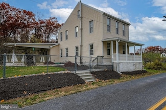 122 Skyline Dr, Reading, PA 19606