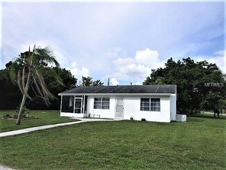 2831 9th St, Englewood, FL 34224