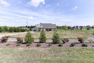 179 Palomino Run, Holly Springs, MS 38635