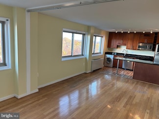7333 New Hampshire Ave, Takoma Park, MD 20912