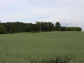 L14 Amethyst Dr, Springfield, WI 53597