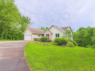 8253 Saint Croix Trail, North Branch, MN 55056