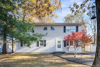 104 Riley Rd, New Windsor, NY 12553