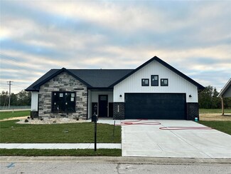 3601 Justine Dr, Granite City, IL 62040