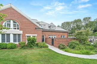 3 Stables Way Unit 3, Belmont, MA 02478