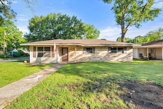 2418 W Collin St, Corsicana, TX 75110