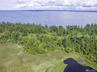 8 NE Twin Spits Rd, Hansville, WA 98340