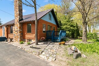 123 Willow St, Baraboo, WI 53913