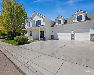 1306 E Desert View Way, Nampa, ID 83686