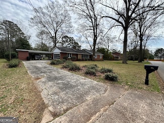 402 Westview Dr, Fort Valley, GA 31030