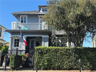 1734 Delachaise St, New Orleans, LA 70115