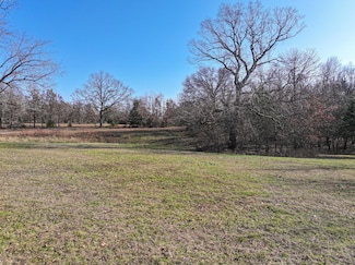 495 Hart Rd, Seneca, MO 64865