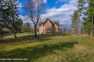 2125 New York 385, Athens, NY 12015