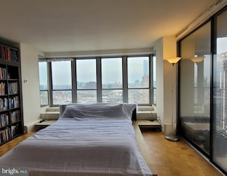 224 30 W Rittenhouse Square Unit 2515A, Philadelphia, PA 19103