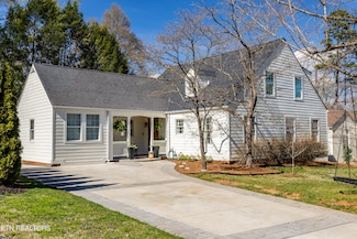5404 Crestwood Rd, Knoxville, TN 37918