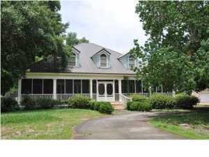 2862 Tupelo Dr, Panama City, FL 32405