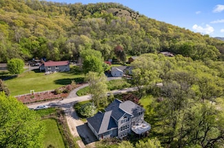 W157 Thomas Rd, Fountain City, WI 54629